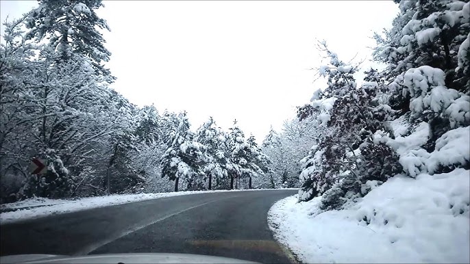 Balıkesir’in Edremit ilçesi, tarihi ve doğal güzellikleriyle her mevsim büyülüyor.