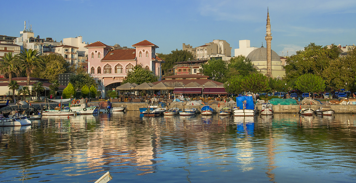 Bandırma, çevre illerden aldığı