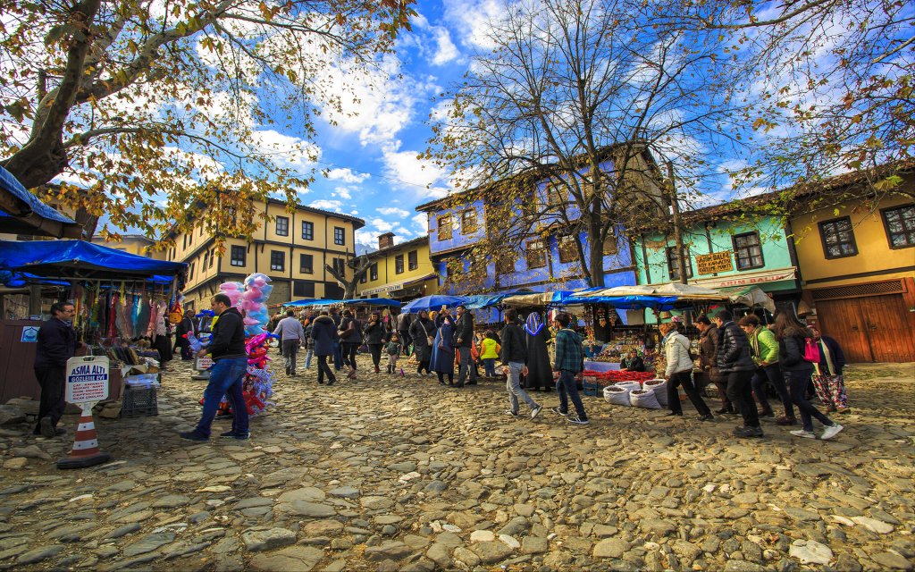 selcuk hot trilyede bir pazar 14935913 large - Marmara Bölge: Balıkesir Son Dakika Haberleri ile Hava Durumu