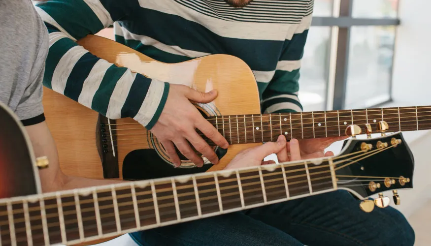 Atatürk Gençlik Merkezi, 9-16 yaş arası gençler için gitar kursu