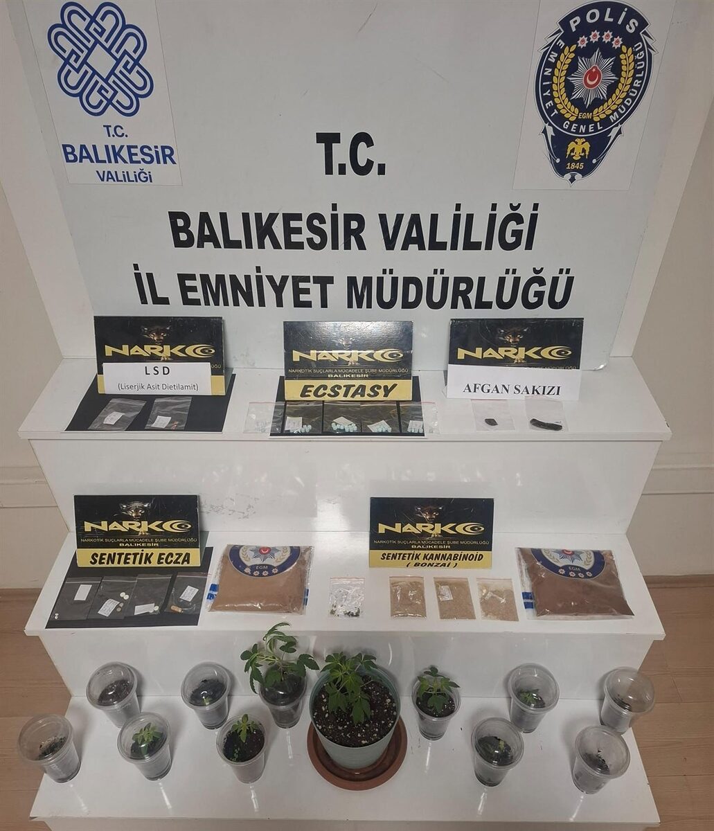 Balıkesir Emniyet Müdürlüğü Narkotik Suçlarla Mücadele Şube Müdürlüğü ekipleri, uyuşturucu