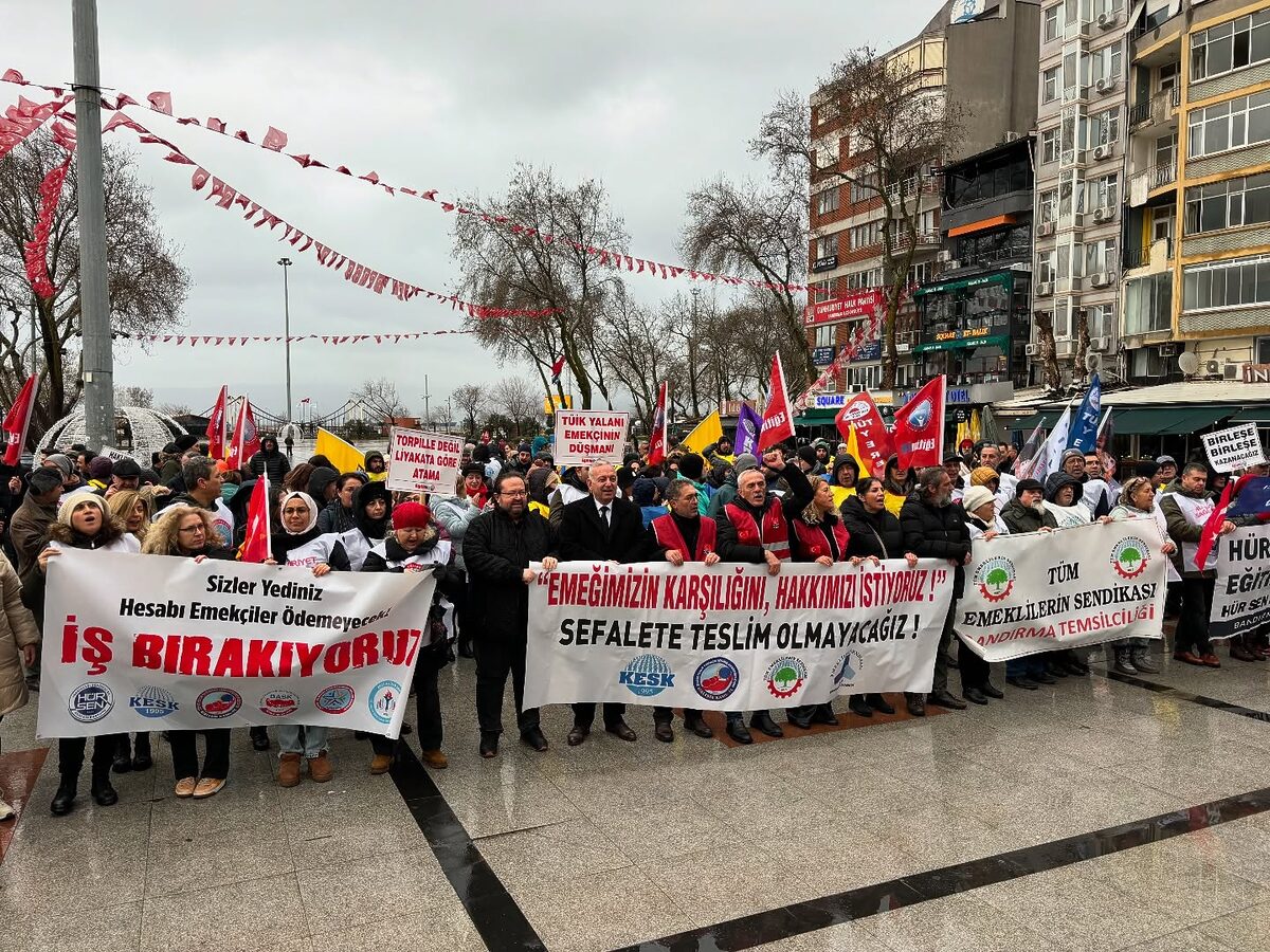 Bandırma’da kamu emekçileri, gerçek dışı maaş zamları ve yüksek gıda