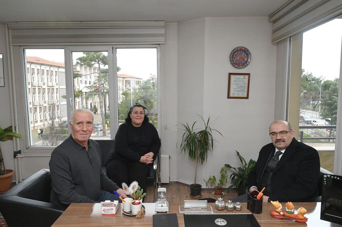 Balıkesir Valisi İsmail Ustaoğlu, Beyaz Baston Görme Engelliler Haftası dolayısıyla