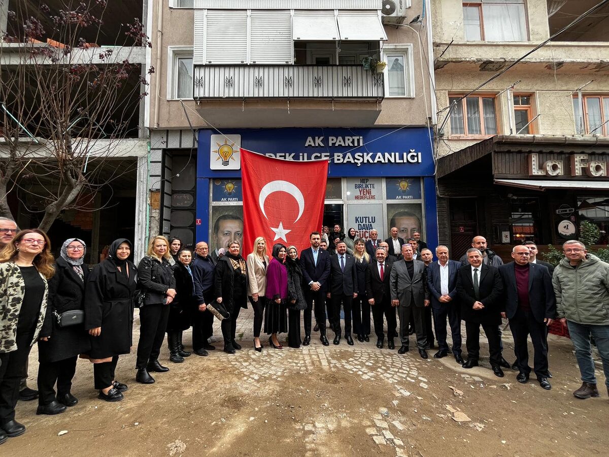 AK Parti Erdek İlçe Kadın Kolları 7. Olağan Kongresi coşkulu