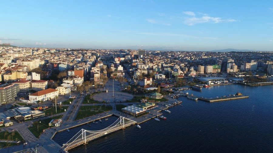 Balıkesir'in önemli ilçelerinden biri olan Bandırma, il olma yolunda gerekli