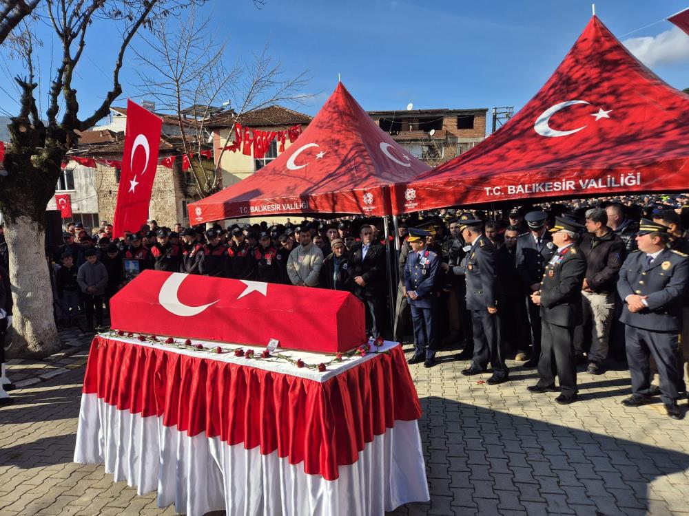 İstanbul Eyüpsultan’da, görevi başında geçirdiği motosiklet kazasında hayatını kaybeden polis