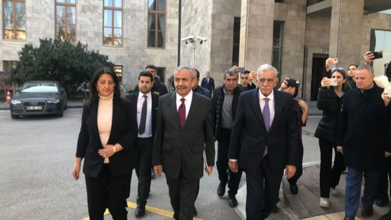 DEM Parti heyetinin, tutuklu eski HDP Eş Genel Başkanı Selahattin