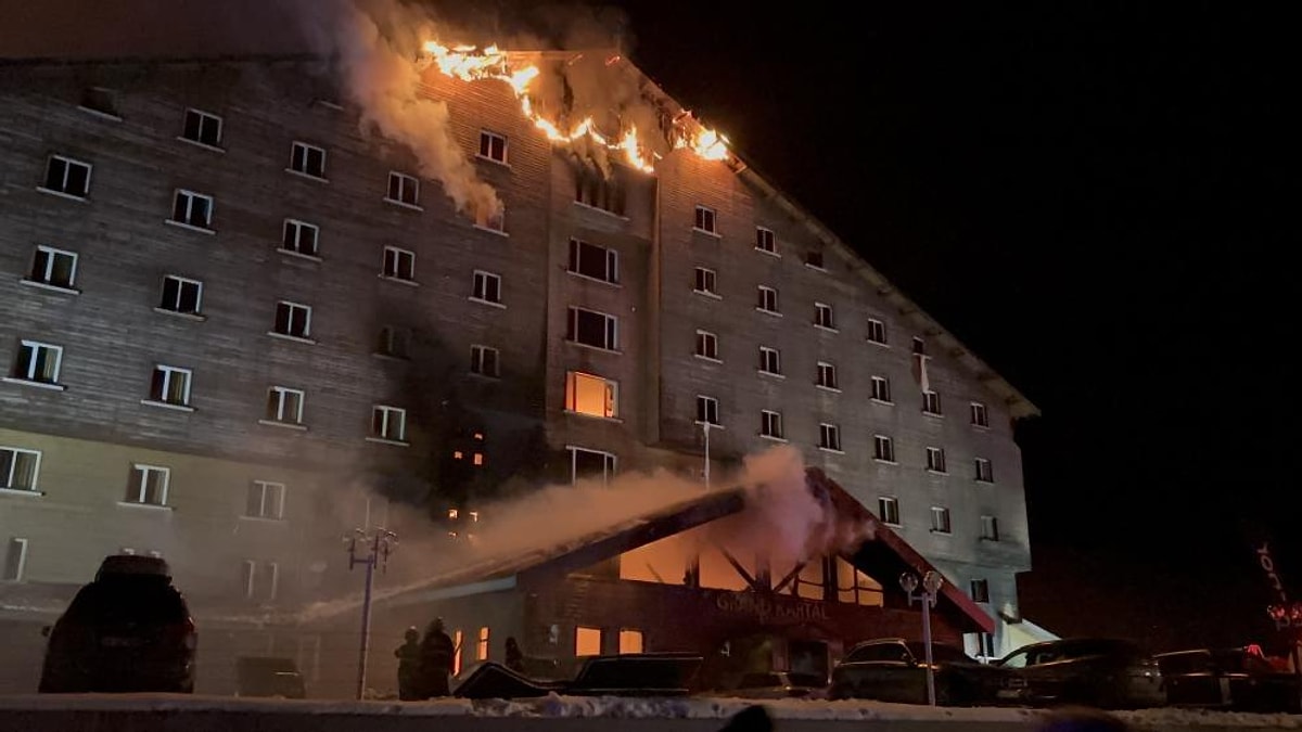 Bolu Kartalkaya Kayak Merkezi'nde yer alan Grand Kartal Otel’de çıkan