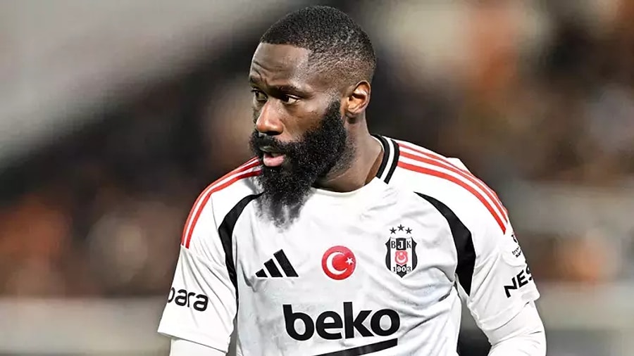 Beşiktaş’ta son iki sezonda taraftarın hedefindeki isimlerden biri olan Arthur