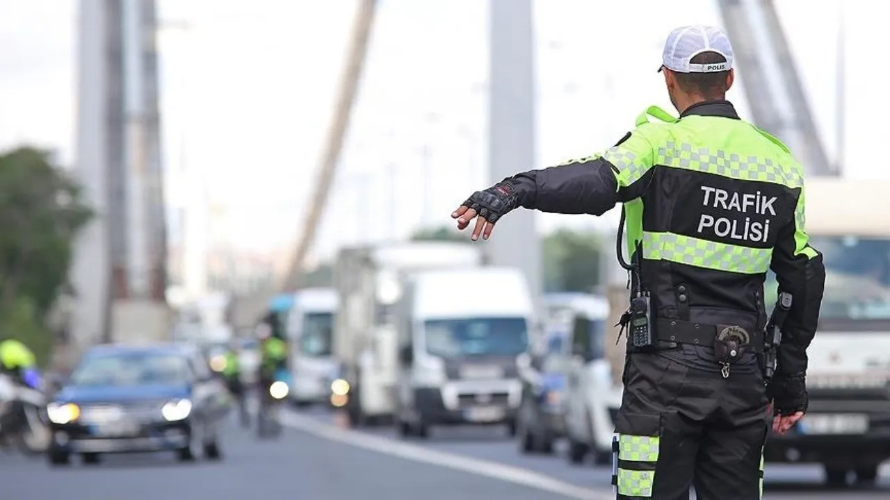 İçişleri Bakanı Ali Yerlikaya, 2024 yılında trafik güvenliği konusunda yürütülen