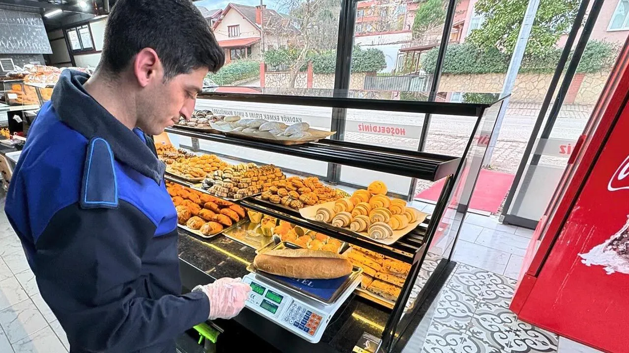 Erdek Belediyesi, ilçe genelinde fırınlarda hijyen, ruhsat ve gramaj denetimlerini