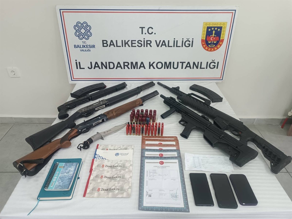 Balıkesir İl Jandarma Komutanlığı, Cumhuriyet Başsavcılığı koordinesinde Altıeylül ve Karesi