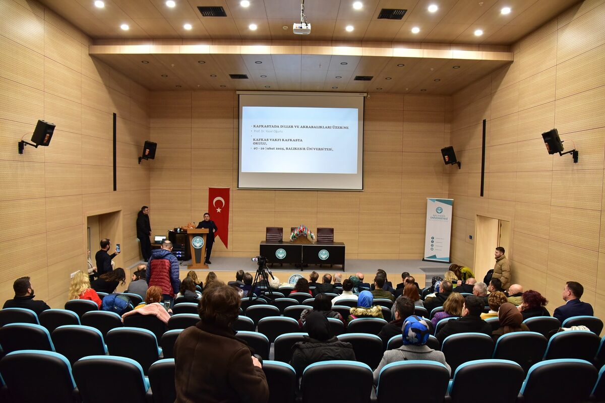 Balıkesir Üniversitesi (BAÜN), Kafkas Vakfı iş birliğiyle düzenlediği Kafkasya Okulu