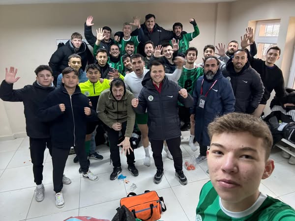 Kepsut Belediyespor, hem U18 hem de A takımıyla önemli galibiyetler