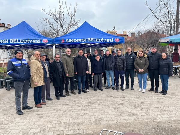 Sındırgı Belediye Başkanı Serkan Sak, Hasan Erkan’ın merhum eşi için