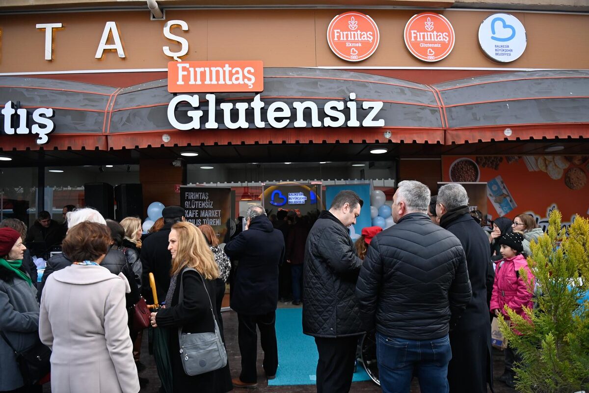 Balıkesir Büyükşehir Belediye Başkanı Ahmet Akın, halkçı belediyecilik anlayışıyla hayata