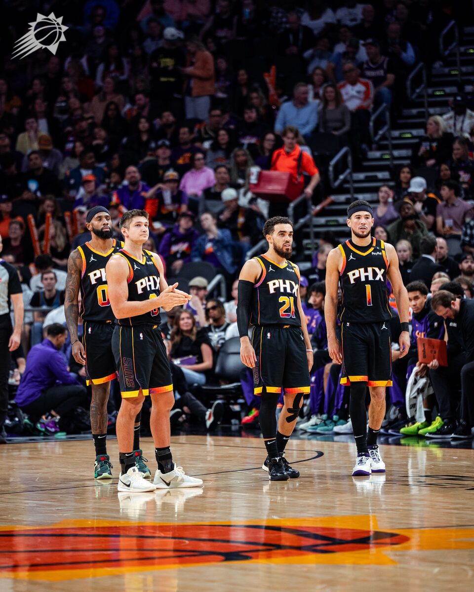 NBA’de normal sezon heyecanı, Phoenix Suns'ın Utah Jazz'ı uzatmalarda 135-127’lik