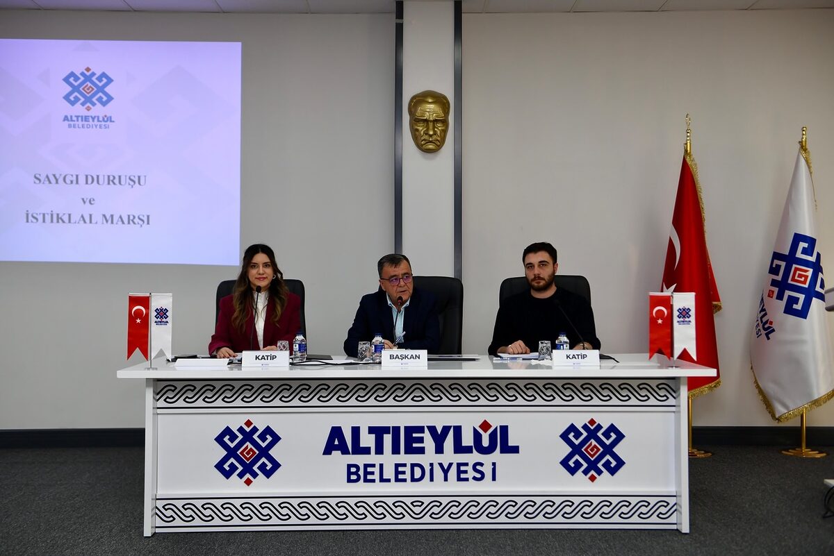 Balıkesir’de Altıeylül Belediyesi meclis toplantısı gerçekleşti. Toplantıda ilçenin geleceğini şekillendirecek