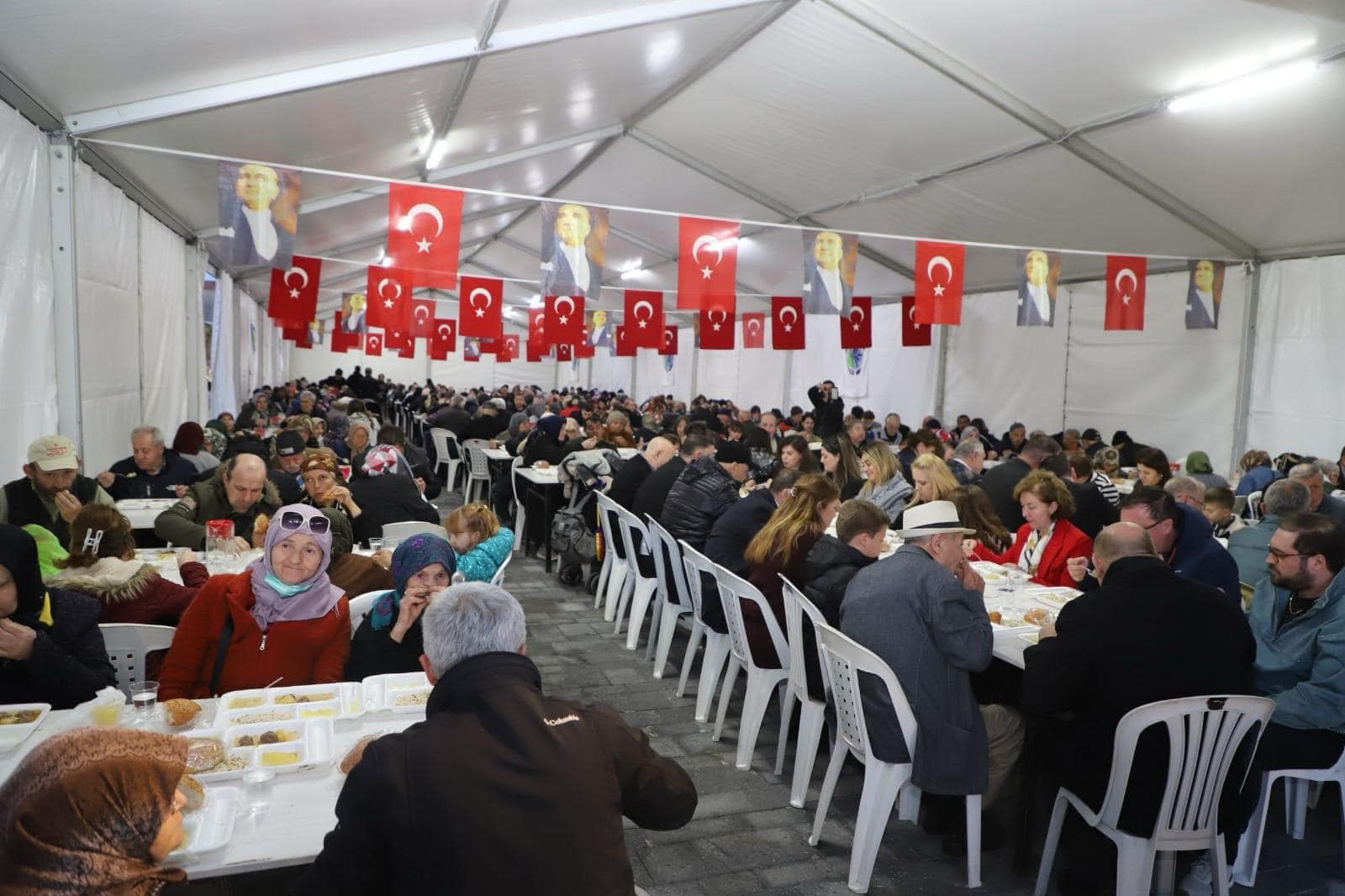 Gönen Belediye Başkanı İbrahim Palaz, Balıkesir Büyükşehir Belediye Başkanı Ahmet