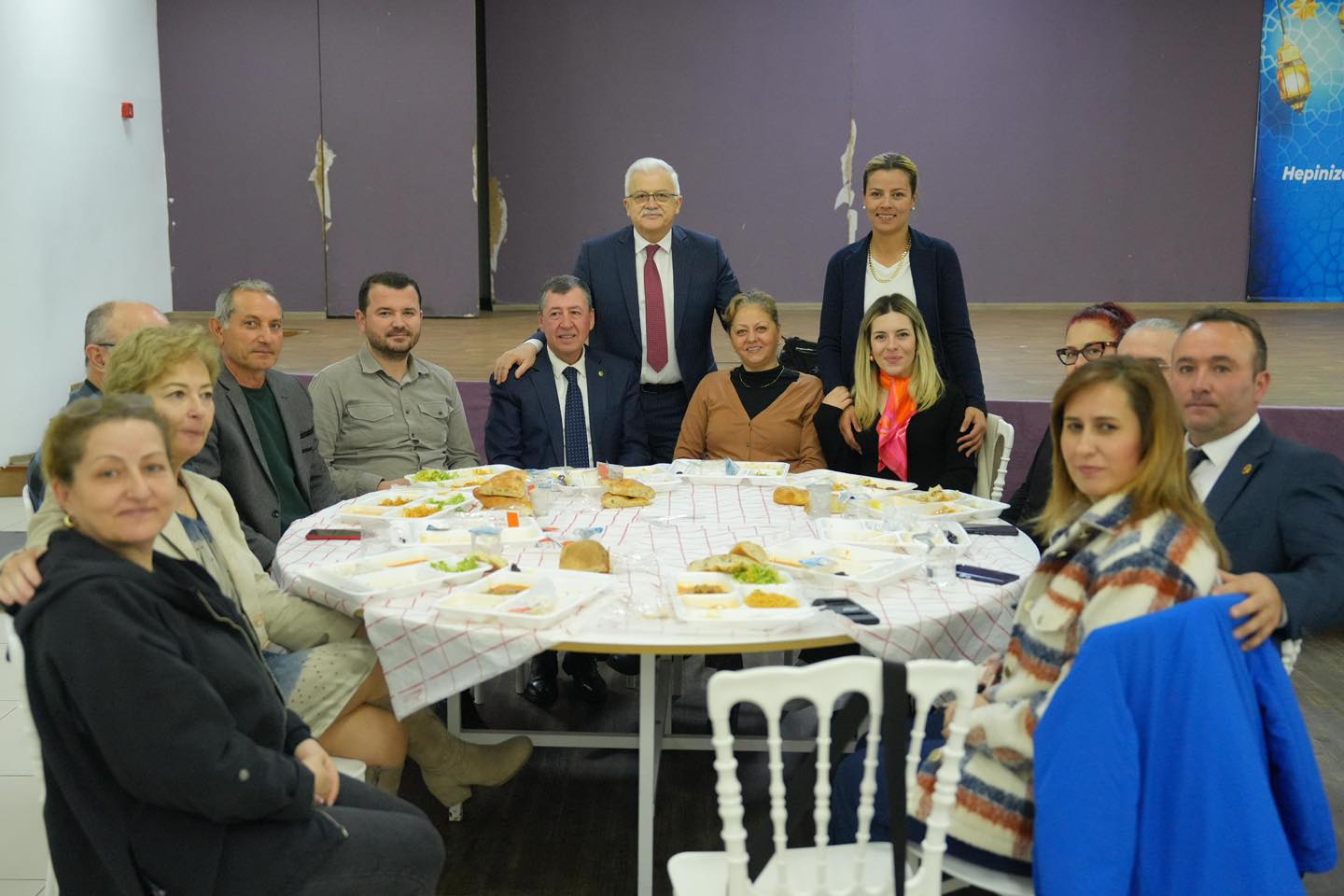 Ramazan ayının bereketini ve huzurunu paylaşmak için Burhaniye Belediyesi tarafından