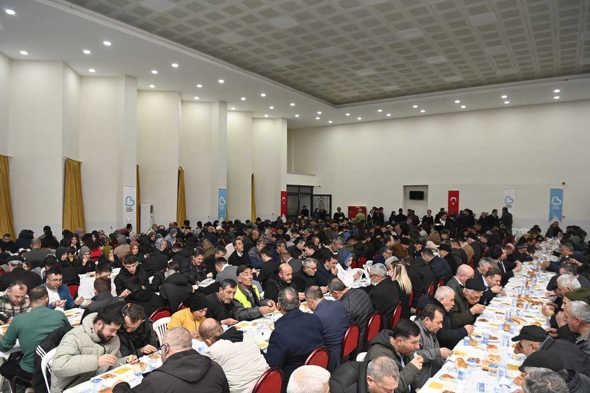 Ramazan ayının manevi atmosferi, Balıkesir’de her geçen gün daha da