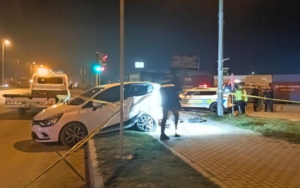 Balıkesir'in Bandırma ilçesinde, bugün sabah saatlerinde meydana gelen trafik kazasında