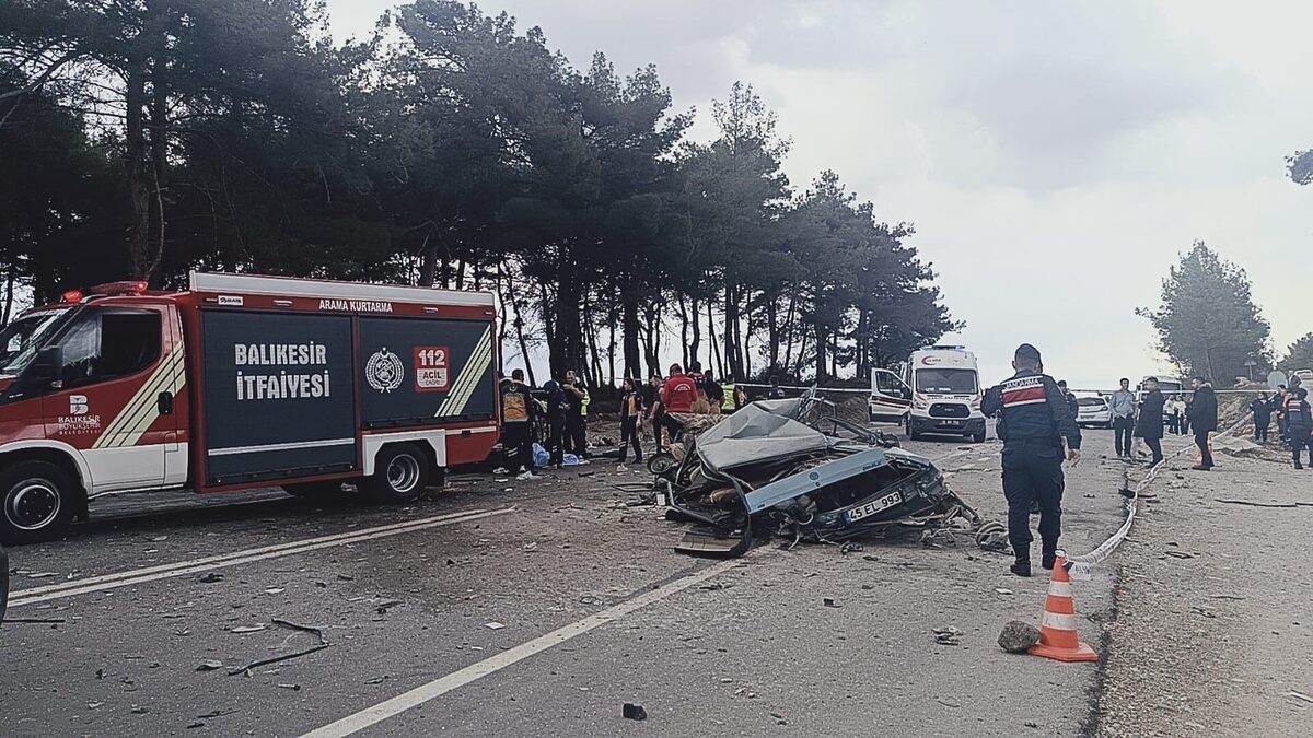 AW423585 01 - Marmara Bölge: Balıkesir Son Dakika Haberleri ile Hava Durumu