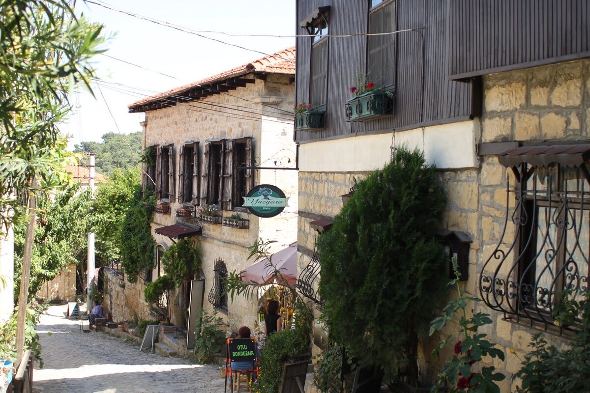 kucukkuyu yesilyurt koyu 5 - Marmara Bölge: Balıkesir Son Dakika Haberleri ile Hava Durumu