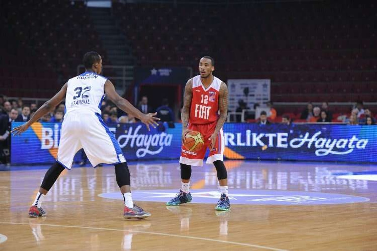 Türkiye Basketbol Süper Ligi'nde TOFAŞ, İstanbul BB, Gaziantep Basketbol ve