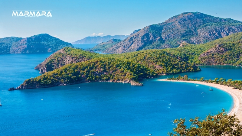 Ege ve Marmara'nın buluştuğu Balıkesir, bu yaz plajlarıyla adeta parladı.