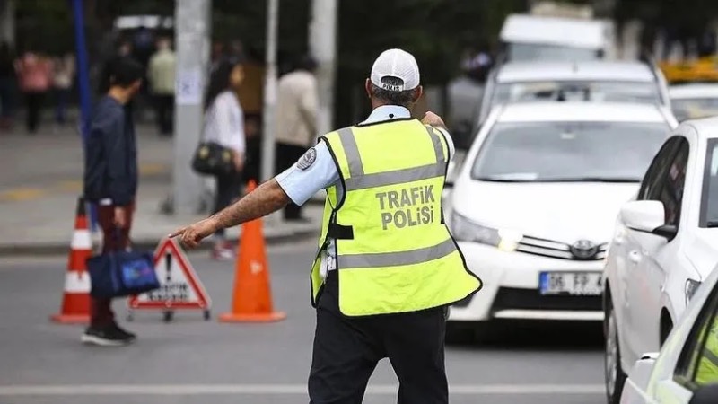 Ankara Konya Yolu’nda seyir halinde olan bir düğün konvoyu, hasta