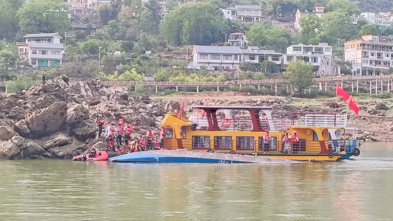 Çin'in güneybatısında yer alan Guicou eyaletinde, Liuçong Nehri üzerinde bulunan