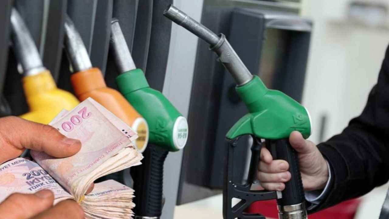 Brent petrol fiyatları ve döviz kurundaki hareketlilikle birlikte, akaryakıt fiyatlarında