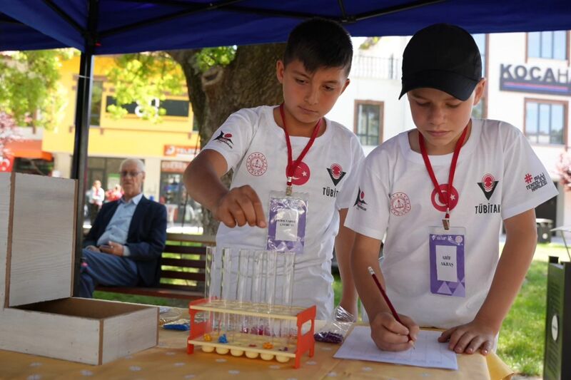 Balıkesir’in Sındırgı ilçesinde bilim ve eğitime olan ilgi her geçen