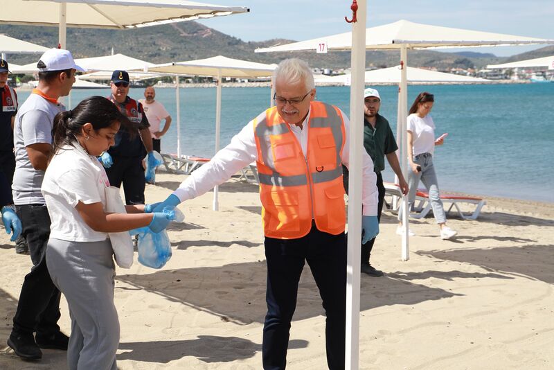 Burhaniye’de Bayram Öncesi Dev Hazırlık! 501322952 1158290889670611 3986063345786266950 n - Marmara Bölge Gazetesi