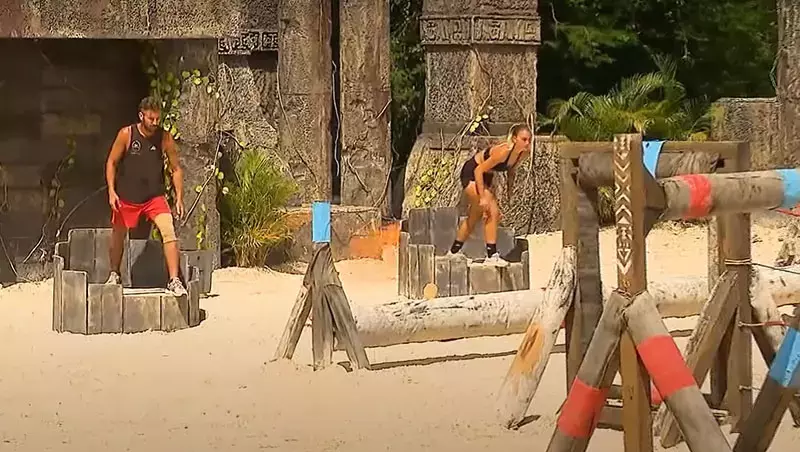 Survivor'da Gözyaşları Sel Oldu: Sema Elendi, Vedası Damga Vurdu! 683646dc6303d2d39dad4bf7 - Marmara Bölge Gazetesi