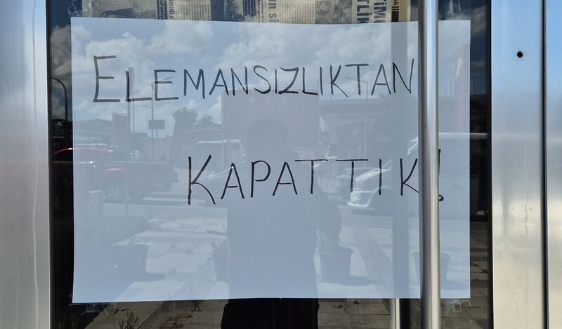 Tekirdağ’ın simge köftecisi Halil Sayı, çalışan bulamayınca 59 yıllık iş