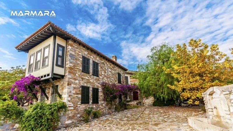 Balıkesir’den biraz uzaklaşıp sessizlik ve otantik Ege havası arayanlar için
