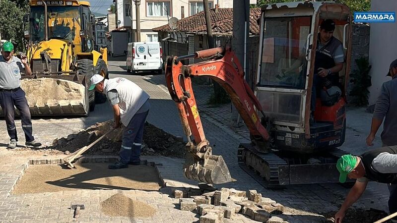 Gönen Belediyesi, ilçenin dört bir yanında yürüttüğü temizlik, bakım ve