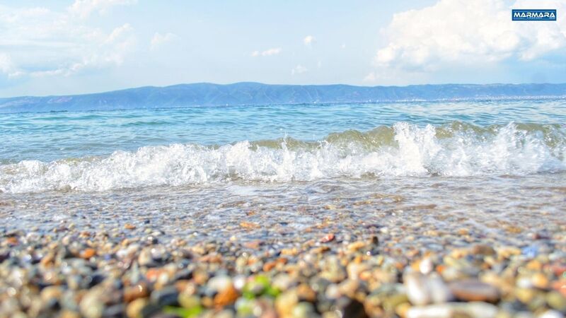 Antalya’nın gözde tatil beldelerinden Kaş’ta yer alan Büyük Çakıl Plajı,