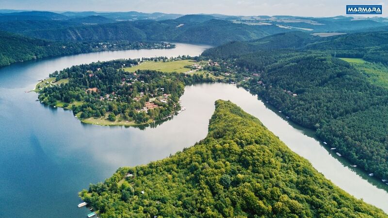 Muğla'nın gözde tatil beldesi Akyaka'da yer alan Azmak Nehri, İsviçre’nin