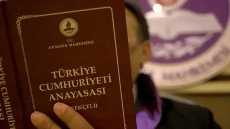AK Parti'nin uzun süredir gündeminde yer alan yeni anayasa çalışmaları