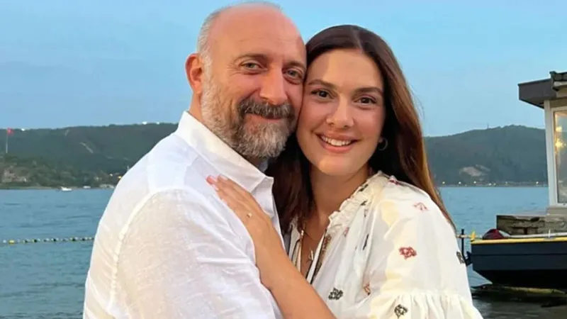  Ekranların sevilen çifti Bergüzar Korel ve Halit Ergenç, özel