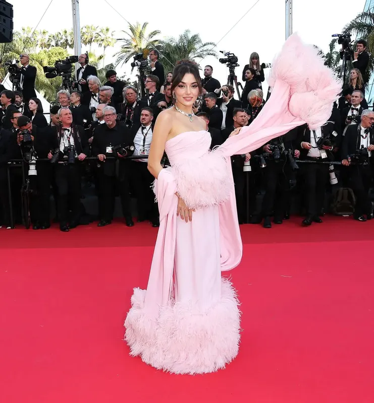 cannes lets make it iconic pomellato giambattistavalliparisjpg siq6n WMQU qjdTw nFgGQ - Marmara Bölge: Balıkesir Son Dakika Haberleri ile Hava Durumu