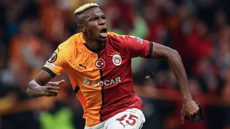 Galatasaray, sezonun yıldız ismi Victor Osimhen’i bir yıl daha takımda