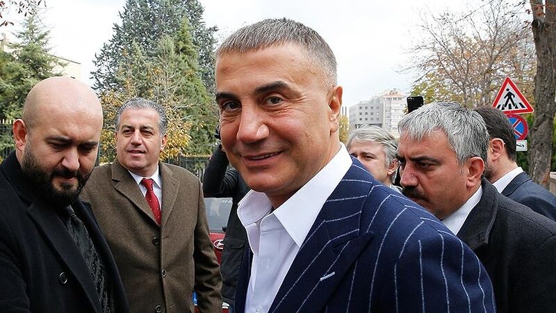 Türkiye’ye dönüp dönmeyeceği uzun süredir merak konusu olan Sedat Peker