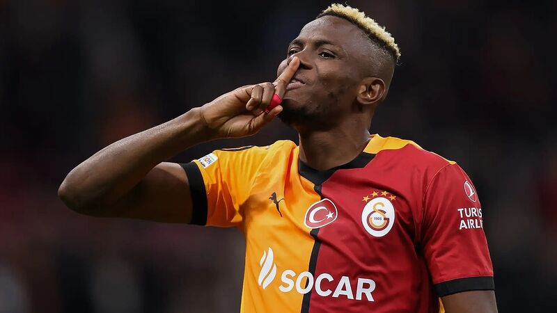 Galatasaray’ın bu sezon Napoli’den kiraladığı yıldız forvet Victor Osimhen’in geleceği