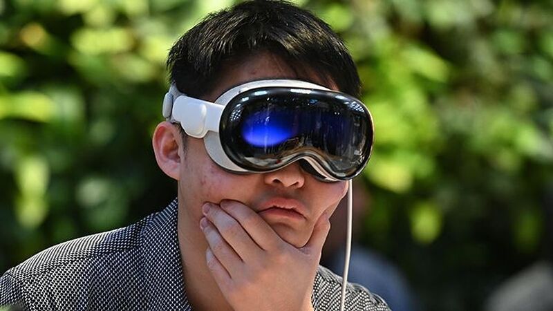 Apple, geçtiğimiz yıl büyük ses getiren karma gerçeklik gözlüğü Vision