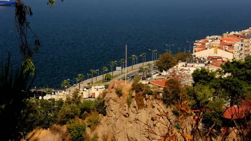 İzmir’in Konak ilçesi Göztepe semtinde yer alan ve 46 bin