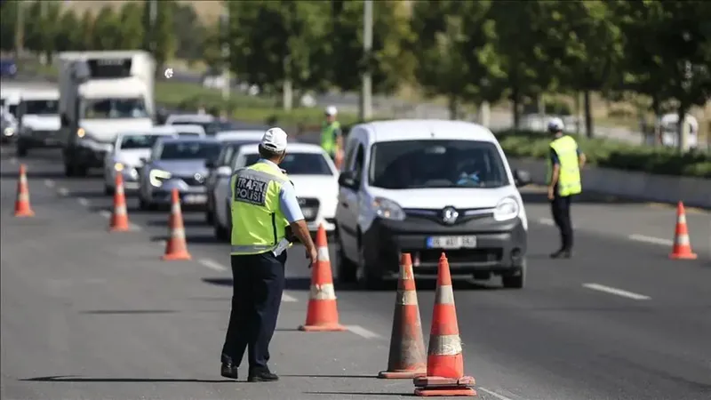 İçişleri Bakanı Ali Yerlikaya, 2025 yılının ilk dört ayında havadan